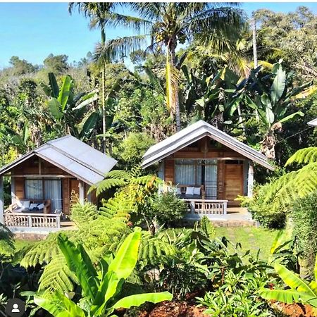 The Geckos Homestay Kelimutu Exterior photo