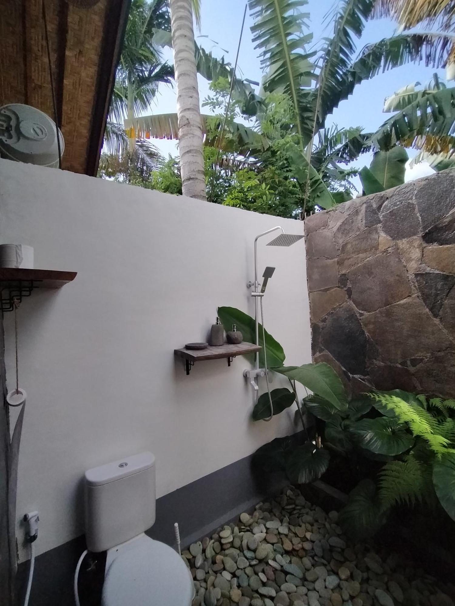 The Geckos Homestay Kelimutu Room photo
